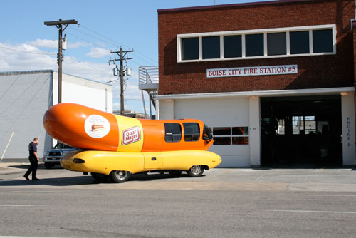 weiner-truck weiner-truck